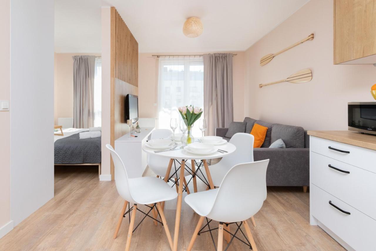 Osiedle Latarnikow Apartment With Parking Gdansk By Noclegi Renters Екстериор снимка